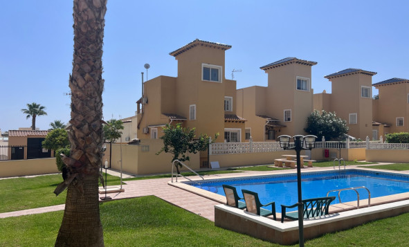 Villa - Herverkoop - Orihuela - Orihuela Costa