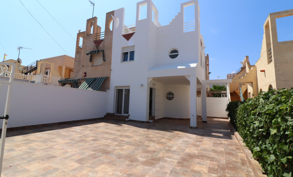 Villa - Herverkoop - Torrevieja - El Salado