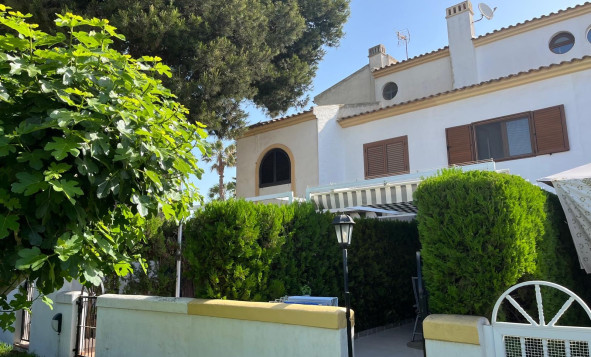 Villa - Herverkoop - Torrevieja - Orihuela Costa