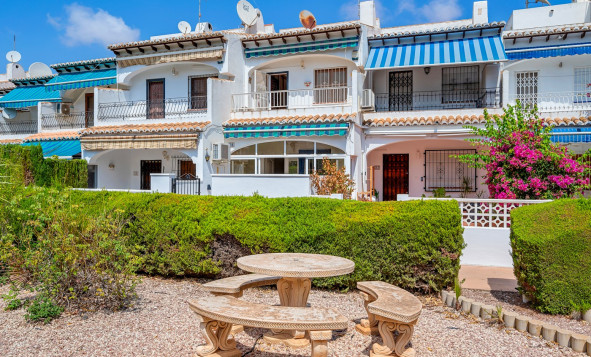 Villa - Herverkoop - Torrevieja - Orihuela Costa