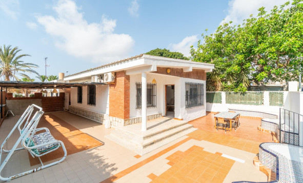 Villa - Herverkoop - Torrevieja - Orihuela Costa