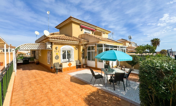 Villa - Herverkoop - Torrevieja - Orihuela Costa