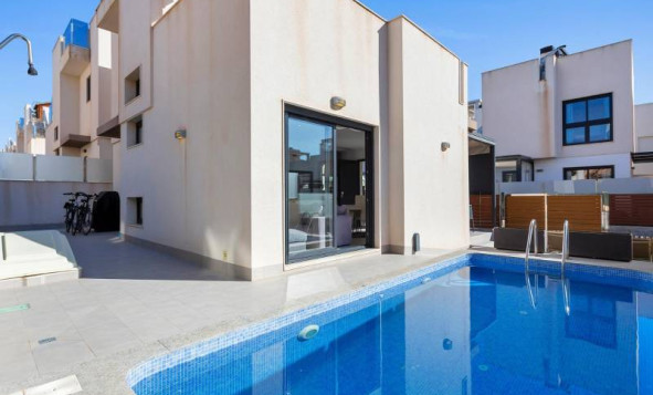 Villa - Herverkoop - Torrevieja - Torrevieja