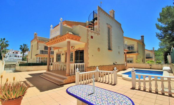 Villa - Herverkoop - Villamartin - Orihuela Costa