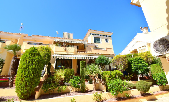 Villa - Resale - Orihuela Costa - Lomas de Campoamor