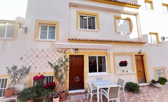 Villa - Resale - Orihuela - Vistabella Golf