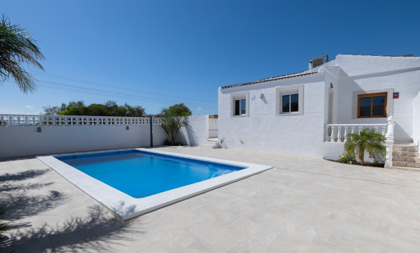 Villa - Resale - Torrevieja - Torrevieja