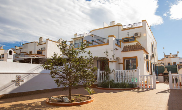 Villa - Resale - Torrevieja - Torrevieja