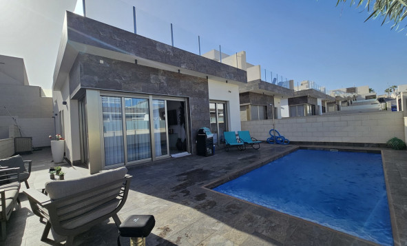 Villa - Resale - Villamartin - Orihuela Costa