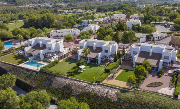 Villa - Reventa - Las Colinas Golf and Country Club - Las Colinas Golf