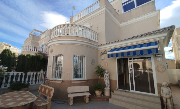 Villa - Reventa - Los Altos - Orihuela Costa