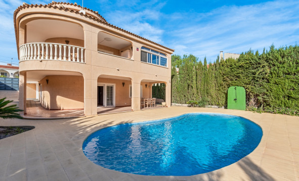 Villa - Reventa - Los Balcones - Orihuela Costa