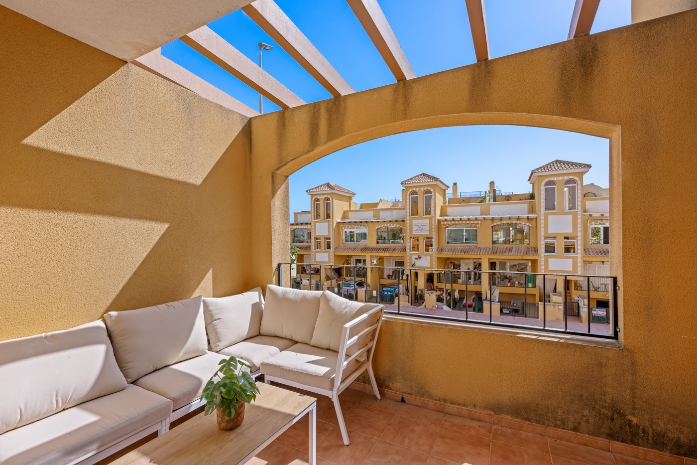 Appartement te koop in Daya Nueva