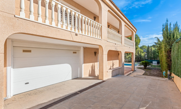 Resale - Villa - Los Balcones - Orihuela Costa