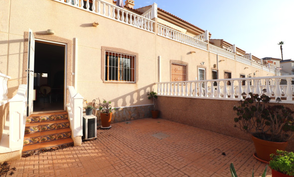 Resale - Villa - Ciudad Quesada - Rojales