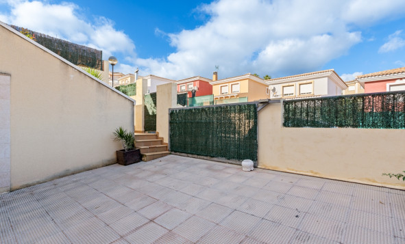 Resale - Villa - La Nucía - Benidorm