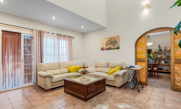 Resale - Villa - Polop - Benidorm