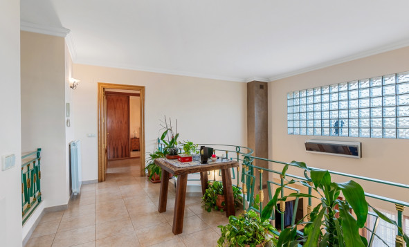 Resale - Villa - Polop - Benidorm