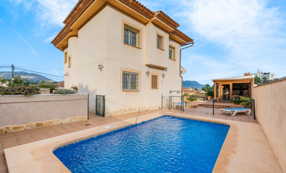 Resale - Villa - Polop - Benidorm