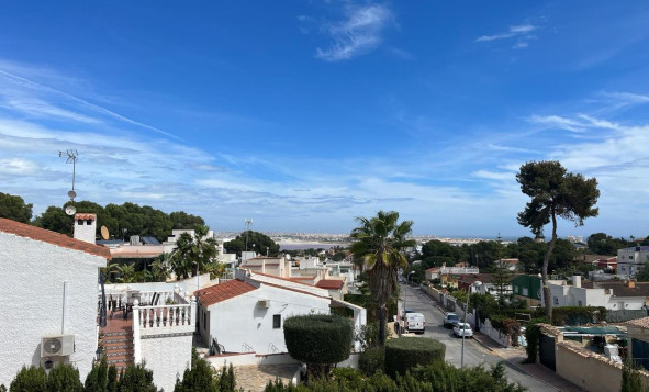 Resale - Villa - Los Balcones - Orihuela Costa