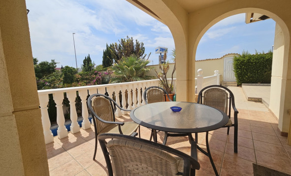 Resale - Villa - Playa Flamenca - Orihuela Costa