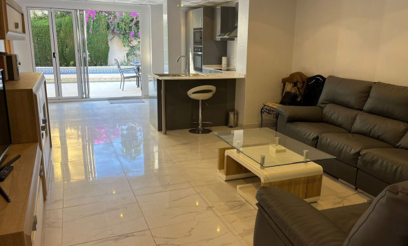 Resale - Villa - Playa Flamenca - Orihuela Costa