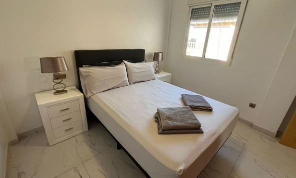 Resale - Villa - Playa Flamenca - Orihuela Costa