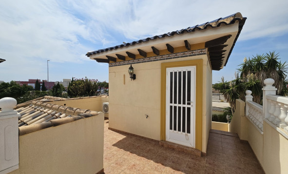 Resale - Villa - Playa Flamenca - Orihuela Costa