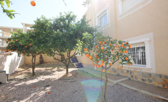 Resale - 4. House - Detached Villa - La Zenia - Orihuela Costa