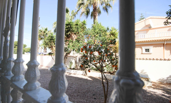 Resale - Villa - La Zenia - Orihuela Costa