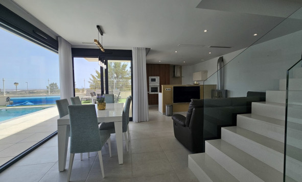 Resale - Villa - Villamartin - Orihuela Costa