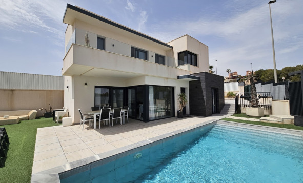 Resale - Villa - Villamartin - Orihuela Costa