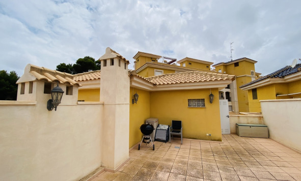 Resale - Apartment - Dehesa de Campoamor - Orihuela Costa