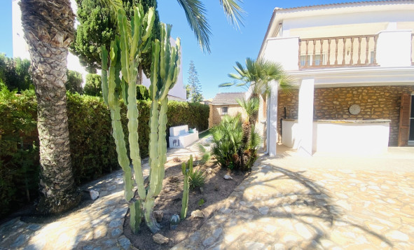 Resale - 4. House - Detached Villa - La Zenia - Orihuela Costa