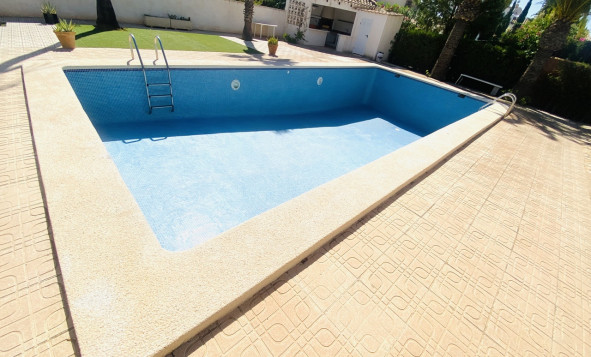 Resale - 4. House - Detached Villa - La Zenia - Orihuela Costa