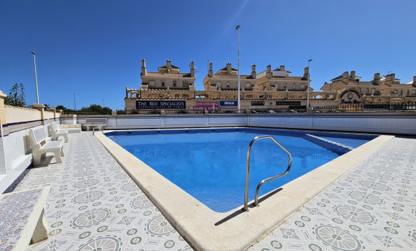 Resale - Apartment - La Zenia - Orihuela Costa