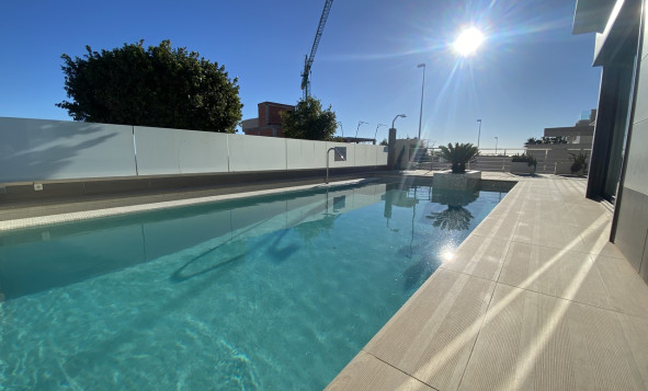 Resale - Villa - San Miguel de Salinas - Orihuela Costa