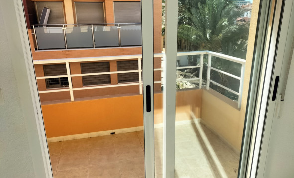 Resale - Apartment - San Miguel de Salinas - Orihuela Costa