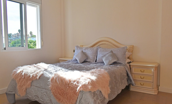 Resale - 4. House - Detached Villa - Torremendo - Orihuela