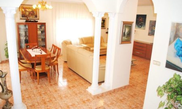 Herverkoop - 4. House - Detached Villa - La Zenia - Orihuela Costa