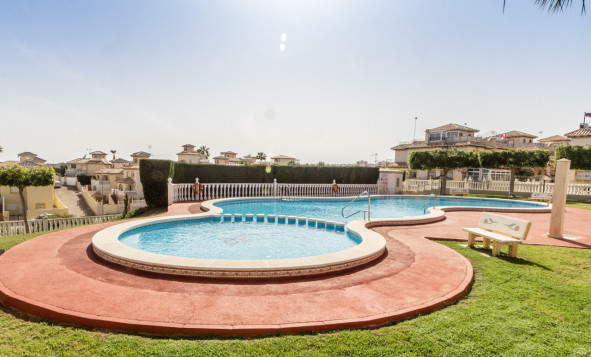 Resale - Villa - Playa Flamenca - Orihuela Costa