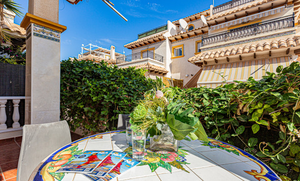 Resale - Villa - Playa Flamenca - Orihuela Costa