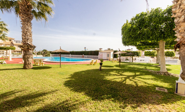 Resale - Villa - Playa Flamenca - Orihuela Costa