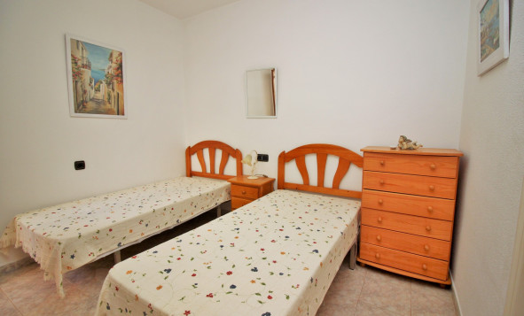 Resale - Villa - Playa Flamenca - Orihuela Costa