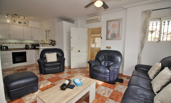 Resale - Villa - Playa Flamenca - Orihuela Costa