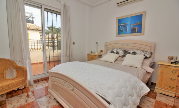 Resale - Villa - Playa Flamenca - Orihuela Costa