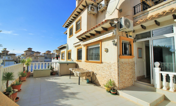 Resale - Villa - Playa Flamenca - Orihuela Costa