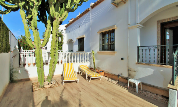 Resale - Villa - Villamartin - PAU 8