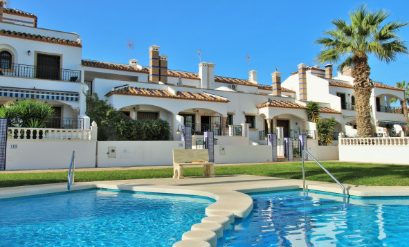 Resale - Villa - Villamartin - PAU 8