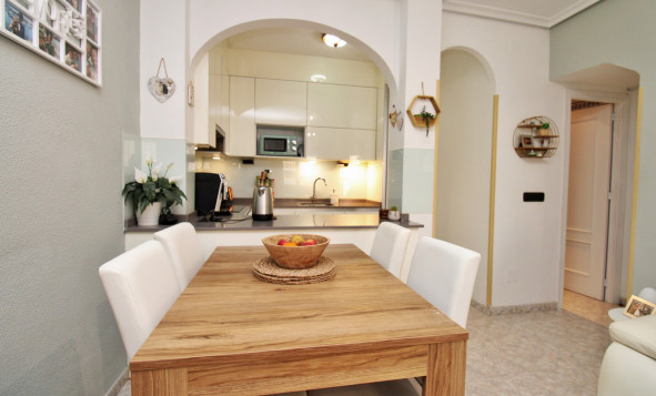 Resale - Villa - Playa Flamenca - Orihuela Costa